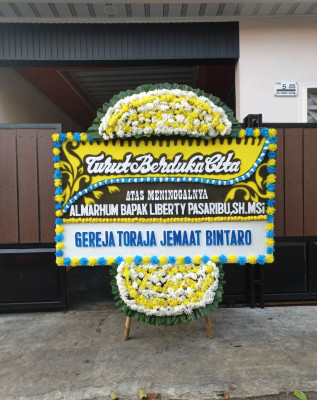 Papan Bunga Duka di Sitirejo Iii